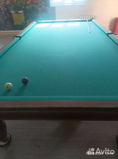 Бильярдный стол
