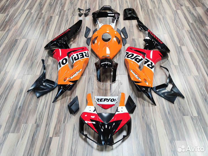 Комплект пластика honda CBR1000RR 2006-2007 repsol