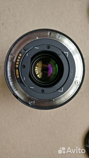 Сверх широкоугольный объектив Canon EF 17-40mm 4L