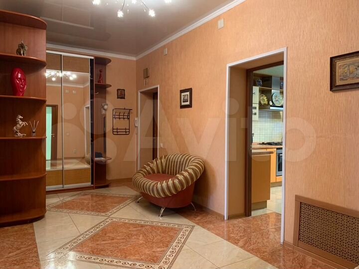 3-к. квартира, 110,6 м², 2/4 эт.