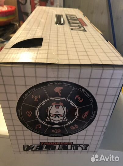 Робот-трансформер р/у Troopers Velocity