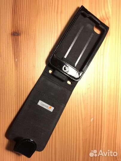 Чехол «Cygnett» для iPhone 4, 4S кожа, черный, лак