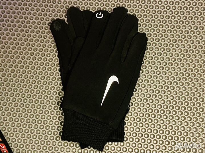 Перчатки nike