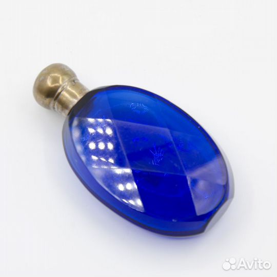 Антикварный флакон для духов из кобальтового стекл