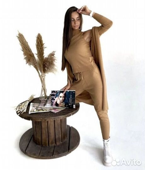 Вязаный костюм женский новый
