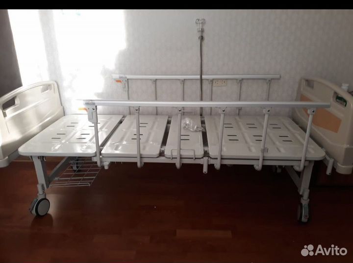 Кровать для лежачих больных с матрасом