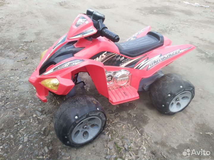 Детский квадроцикл на аккумуляторе