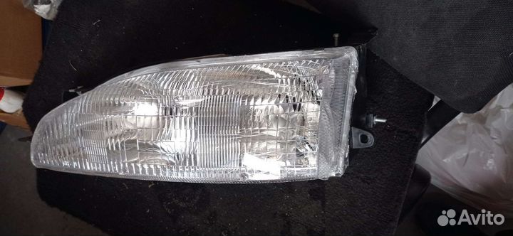 Фара левая USA Toyota Camry