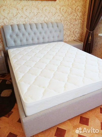 Кровать с каретной стяжкой