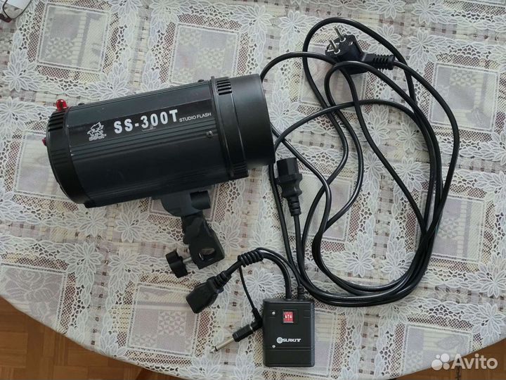 Falcon Eyes SS-300 T