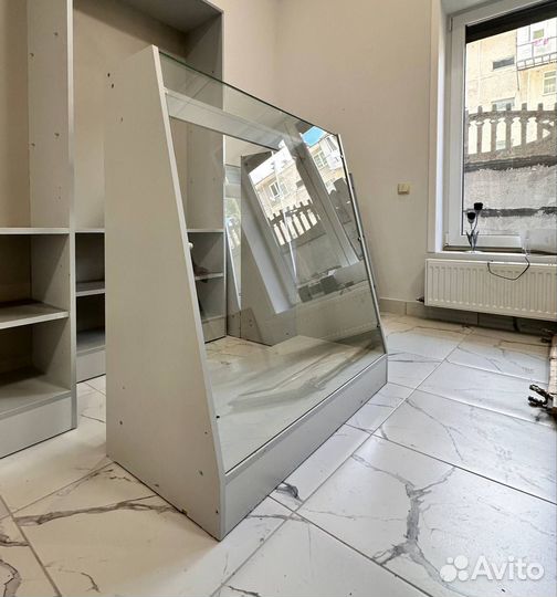 Торговые витрины стеклянные бу