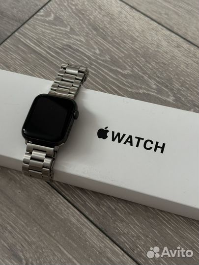 Apple watch SE 2020 44 mm