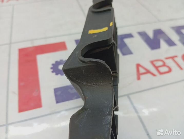 Кронштейн переднего бампера правый Hyundai Solaris (RB) 86514-1R000