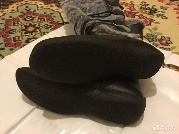 Продаю сапоги Carlo Pazolini