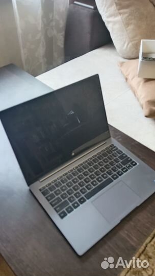 Ноутбук Xiaomi Mi Air 13 в комплекте