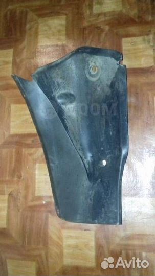 Подкрылок Renault Logan