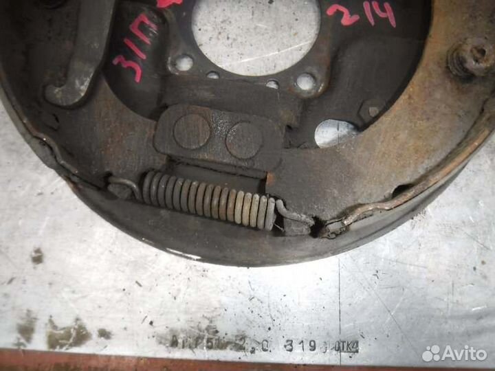 Щиток правый Ваз 2107