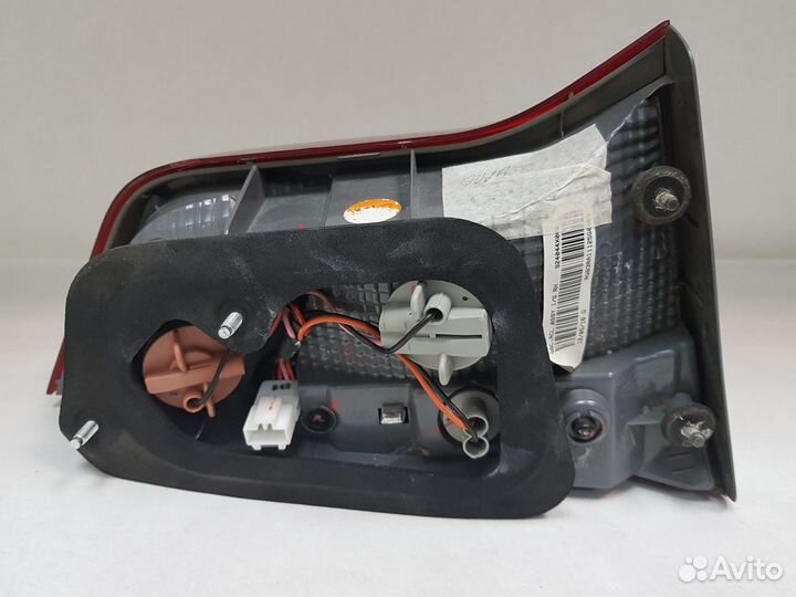 Фонарь правый внутренний Kia Rio 3