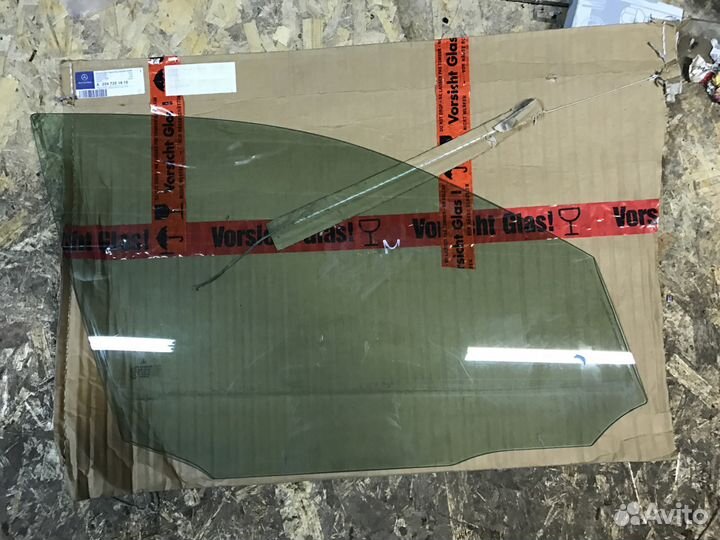 Мерседес C 204 стекло