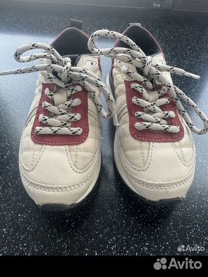 Кроссовки zara 28