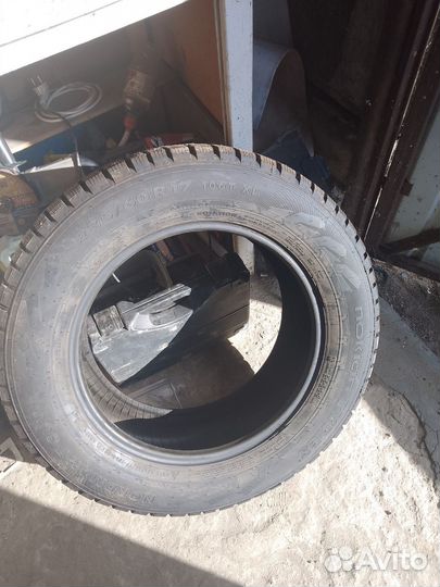 Nokian Tyres Hakkapeliitta 7 235/60 R17