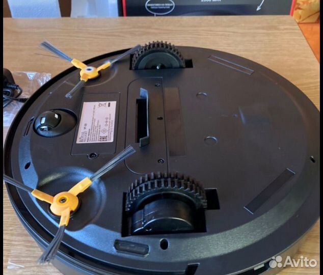 Робот пылесос Royal Wellfort