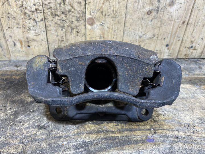 Суппорт передний левый Renault Megane 2 №3