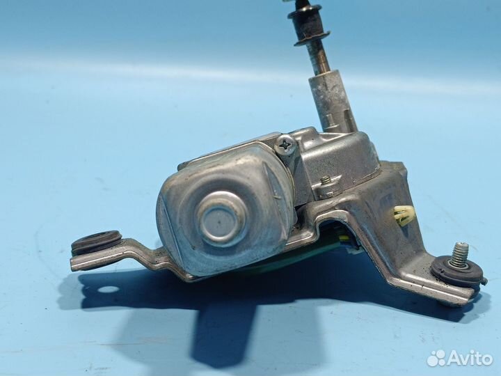 Мотор заднего стеклооч-ля Mitsubishi Outlander 1