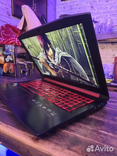 Игровой acer nitro (GTX1050Ti/16/1256/Core i5)