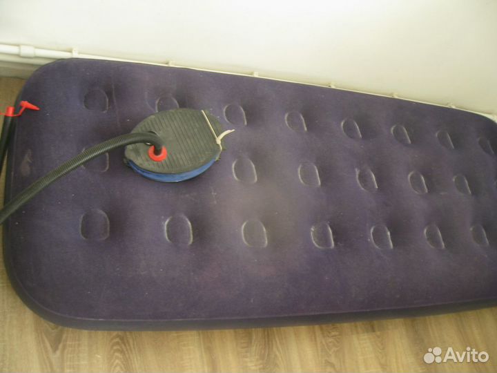 Матрас надувной б/у, с насосом