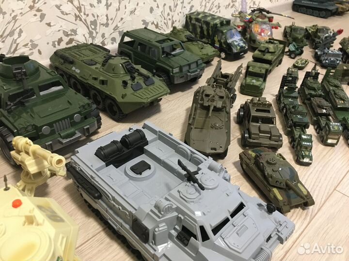 Игрушки военная техника