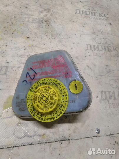 Бачок главного тормозного цилиндра Audi A8 D3 4E