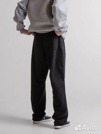 Спортивные штаны оверсайз черные