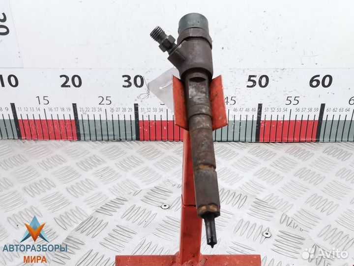 Форсунка Fiat Punto 2 рест. 2008 93190435