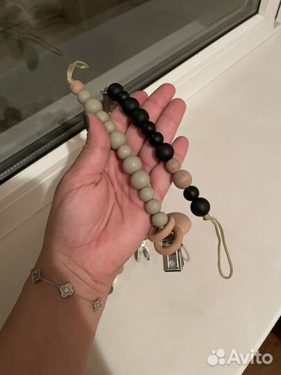 Держатели для соски,цена за все 4