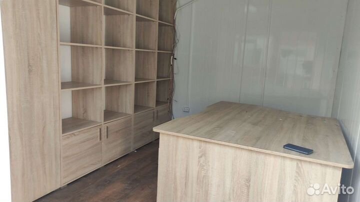 Двухстворчатый платяной шкаф и стеллаж