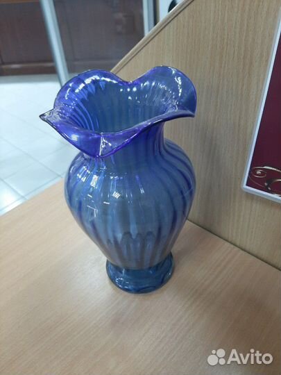Ваза синее стекло