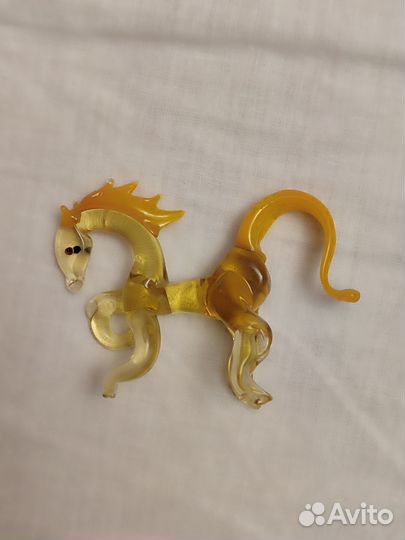 Статуэтка конь лошадка стекло