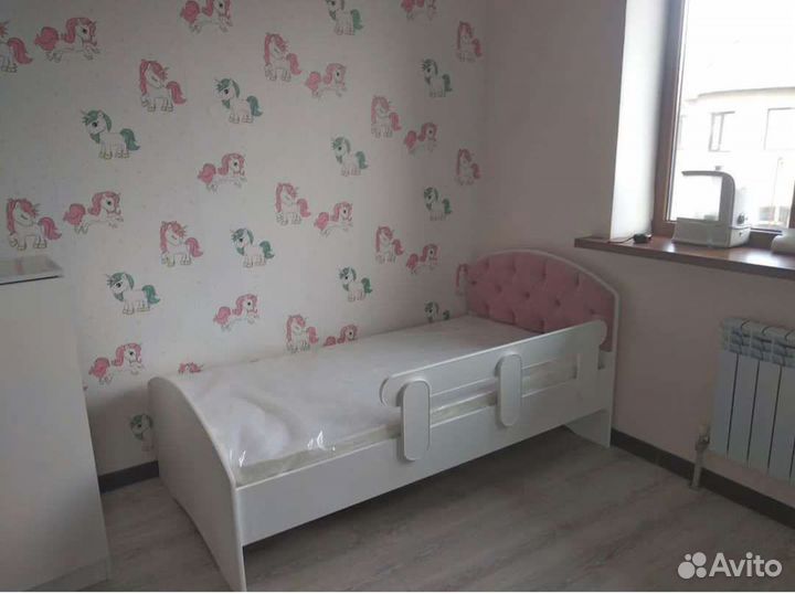 Детская кровать с мягкой спинкой Классика