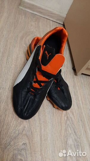 Футбольные бутсы