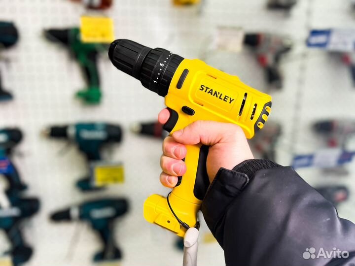 Аккумуляторная ударная дрель-шуруповерт Stanley SC