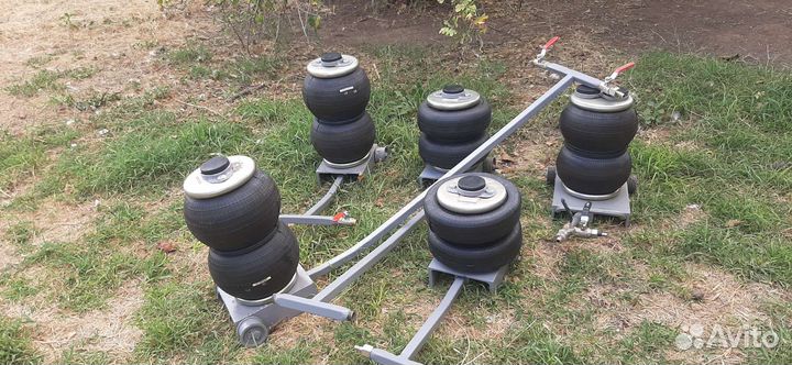 Пневматический домкрат и Подставка под автомобиль