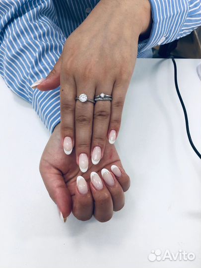 Модель на педикюр