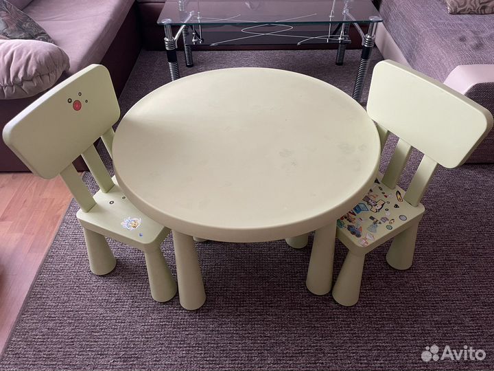 Детский стол и 2 стульчика mammut