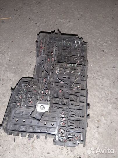 Подкапотный блок предохранителей Мазда 3 бк,Mazda