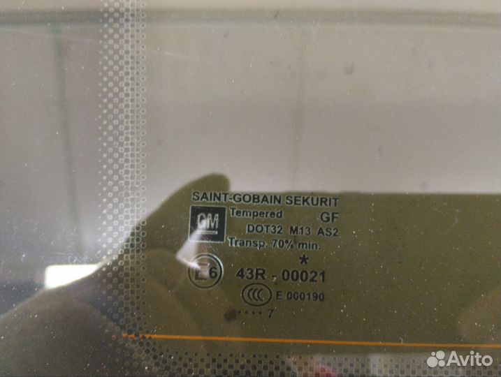 Стекло кузовное глухое левое Opel Zafira B 2005-20