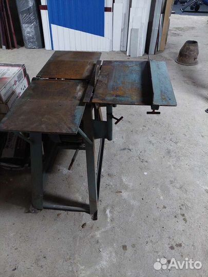 Деревообрабатывающий станок