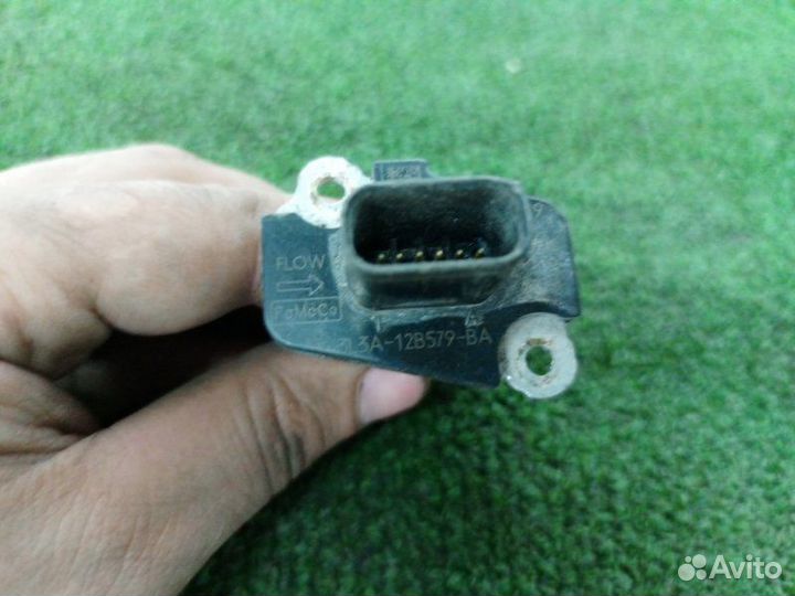 Датчик массового расхода воздуха Ford Focus седан