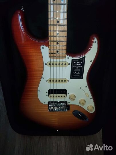 Fender Stratocaster Player Plus Ltd Ed HSS Top MN