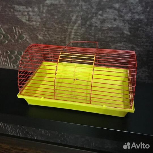 Кормушки для птиц. Поилки. Клетка для грызунов